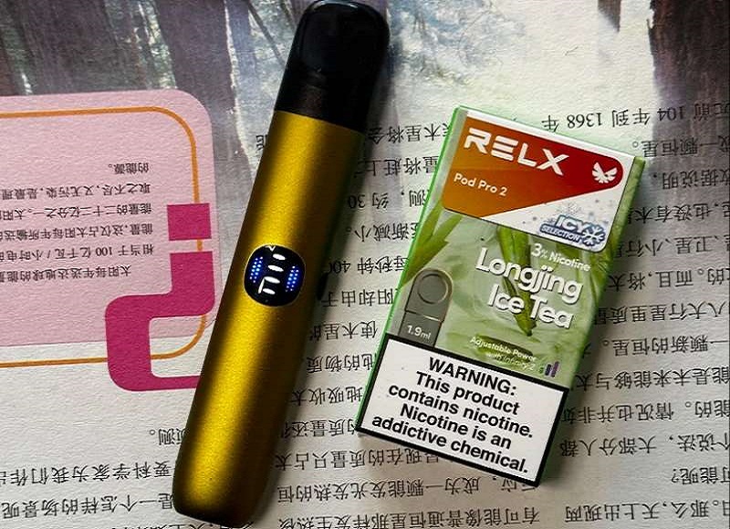 悅刻六代主機評測：功能特色、續航力、口味搭配與保養指南(图1)
